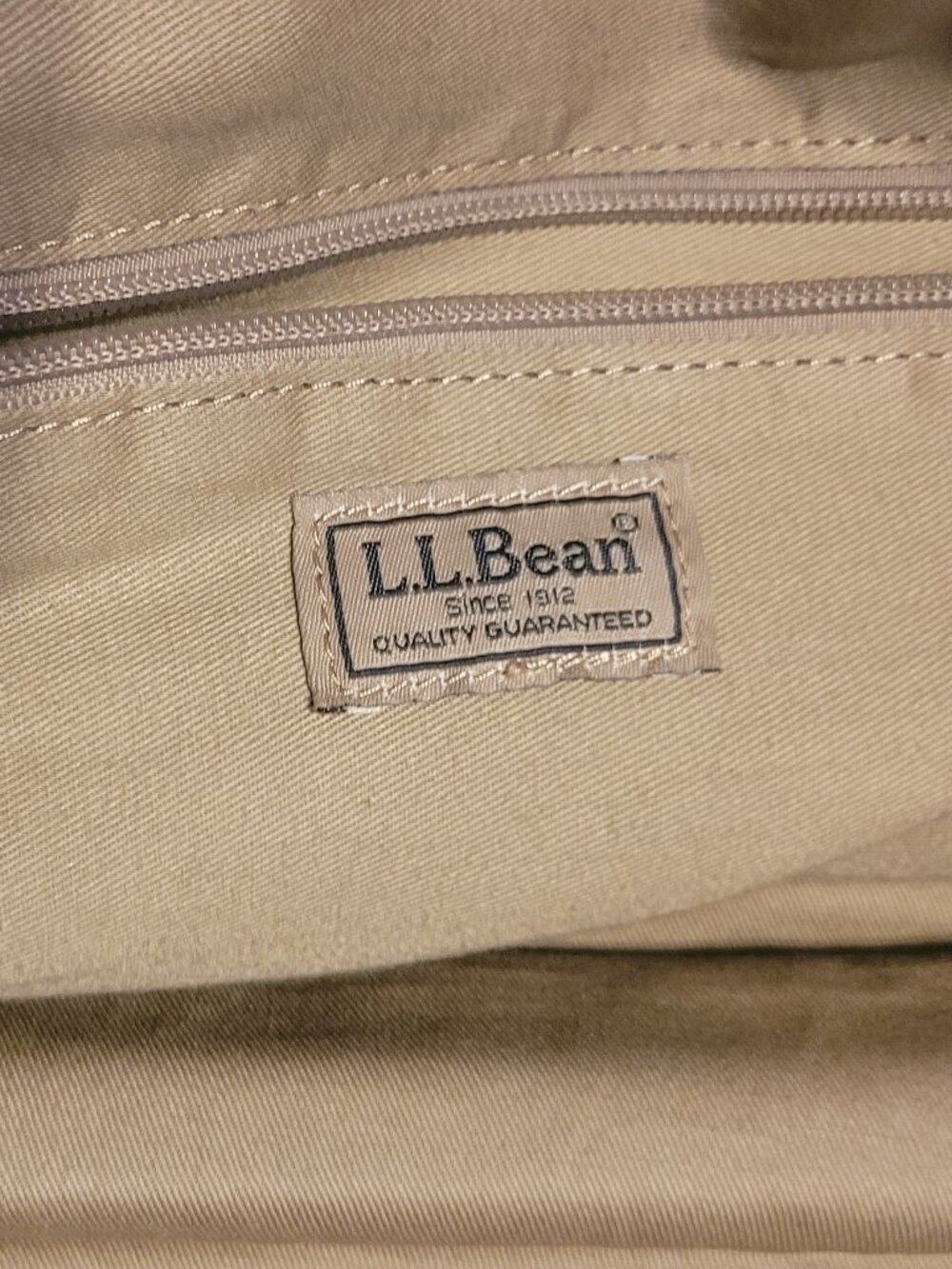 Vintage L.L. Bean Rolling Canvas Duffle Bag w/ Leather Accents Unique Duck Print - Picture 4 of 11